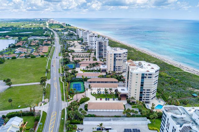 2900 N Highway 2-d, Hutchinson Island, FL 34949