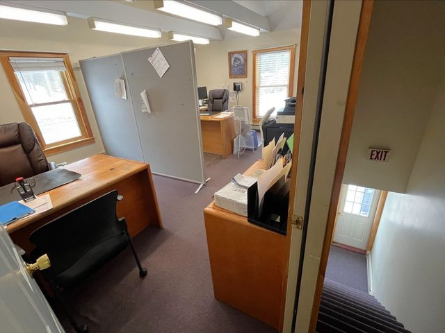 290 E Side Rd Ste 3, Conway, NH 03818