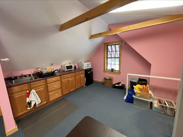 290 E Side Rd Ste 3, Conway, NH 03818
