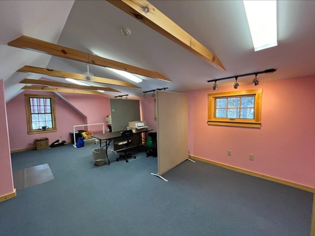 290 E Side Rd Ste 3, Conway, NH 03818