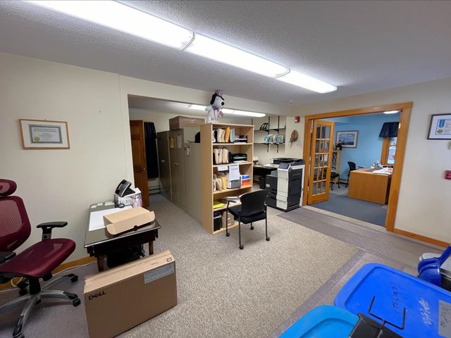 290 E Side Rd Ste 3, Conway, NH 03818