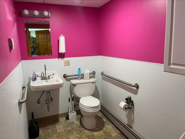 290 E Side Rd Ste 3, Conway, NH 03818