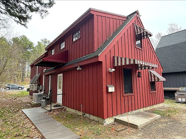 290 E Side Rd Ste 3, Conway, NH 03818