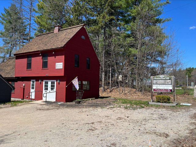 290 E Side Rd Ste 3, Conway, NH 03818
