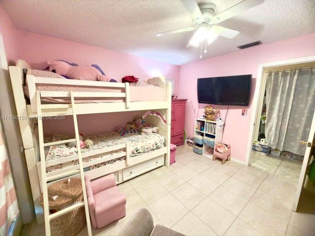 1582 SE Crown St, Port St. Lucie, FL 34983