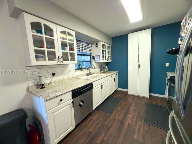 1582 SE Crown St, Port St. Lucie, FL 34983