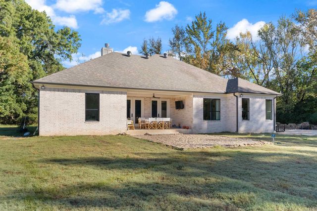 2535 Covington Road, Ward, AR 72176