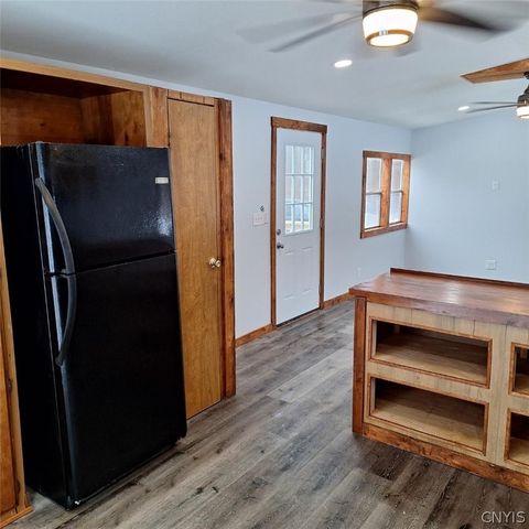 239 County Route 8, Granby, NY 13069