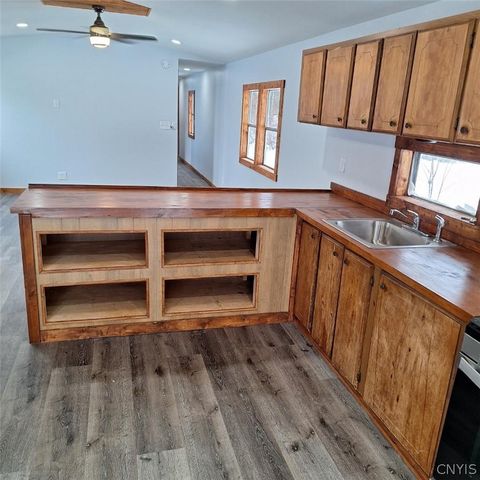 239 County Route 8, Granby, NY 13069