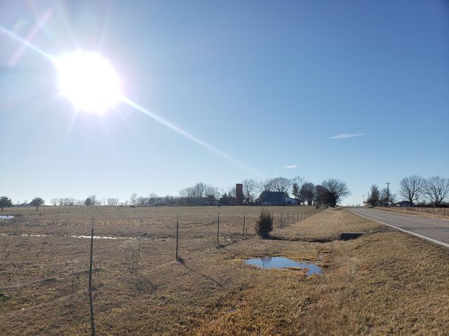 000 Farm Road 2000, Monett, MO 65708