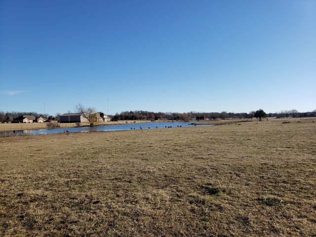 000 Farm Road 2000, Monett, MO 65708