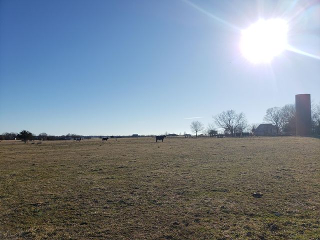 000 Farm Road 2000, Monett, MO 65708