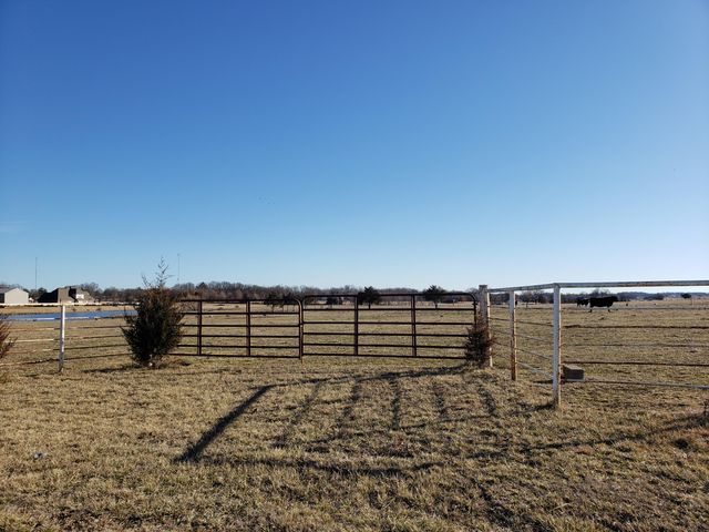 000 Farm Road 2000, Monett, MO 65708