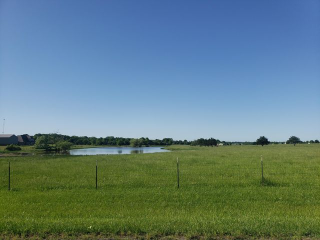 000 Farm Road 2000, Monett, MO 65708