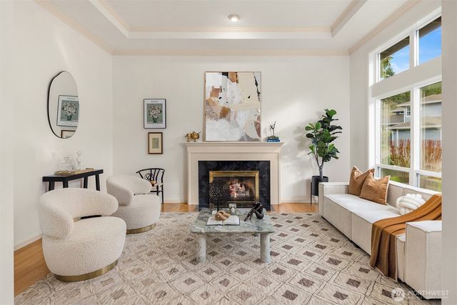 545 Mt Olympus Drive SW, Issaquah, WA 98027