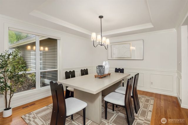 545 Mt Olympus Drive SW, Issaquah, WA 98027