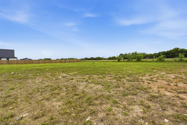 593 Highview Court, Godley, TX 76044
