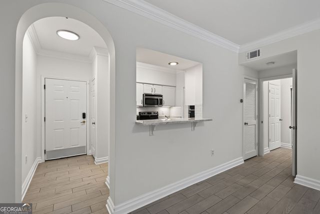 3777 Peachtree Road NE 214, Brookhaven, GA 30319