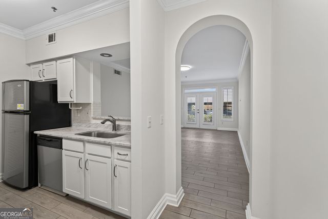 3777 Peachtree Road NE 214, Brookhaven, GA 30319