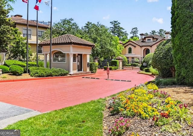 3777 Peachtree Road NE 214, Brookhaven, GA 30319