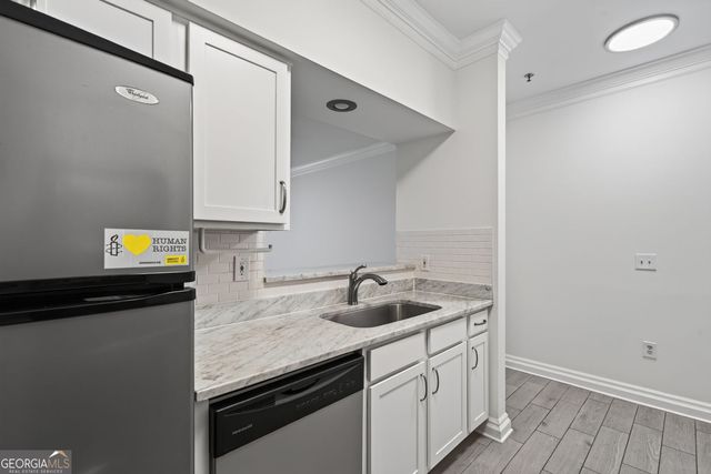 3777 Peachtree Road NE 214, Brookhaven, GA 30319