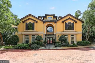 3777 Peachtree Road NE 214, Brookhaven, GA 30319