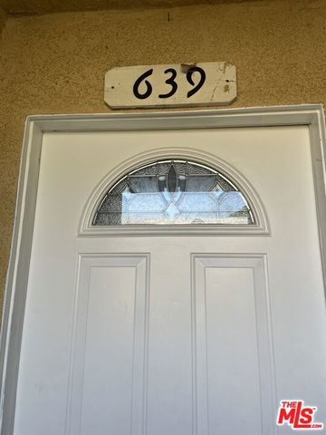 639 E 82nd Street, Los Angeles, CA 90001