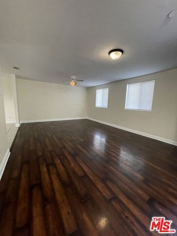 639 E 82nd Street, Los Angeles, CA 90001