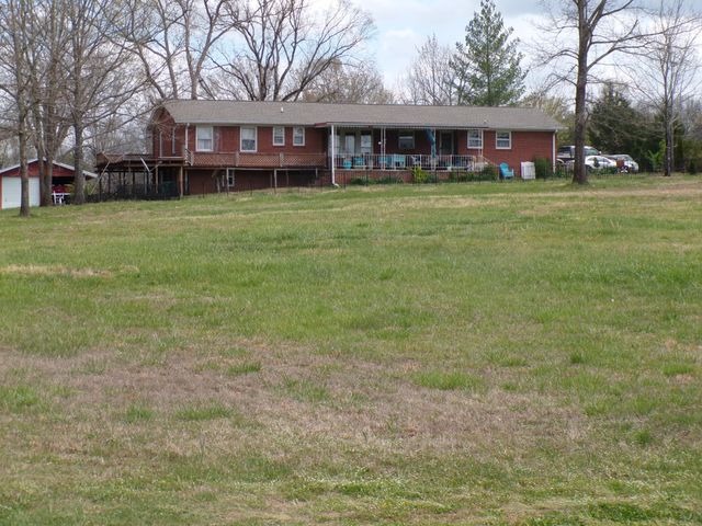 1057 S Ellington Pkwy, Lewisburg, TN 37091