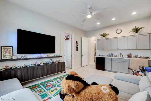 7544 Hadnot Street, Las Vegas, NV 89166