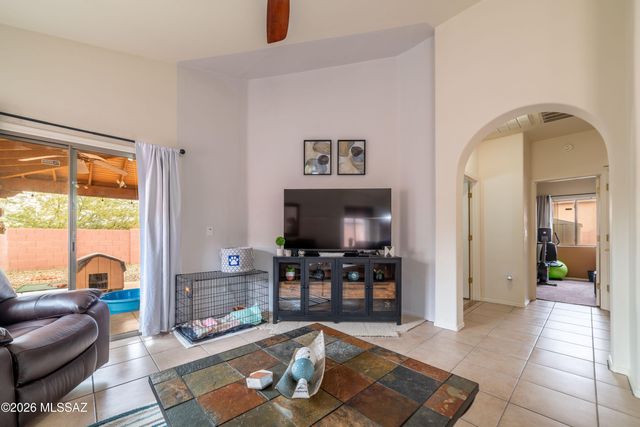 5615 W Cortaro Crossing Drive, Tucson, AZ 85742