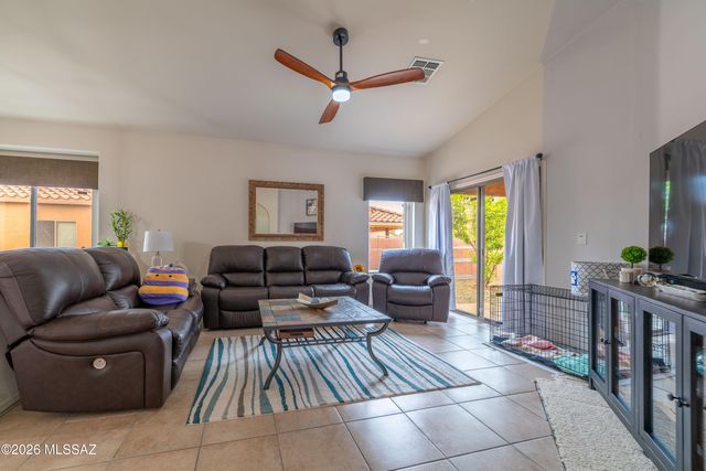 5615 W Cortaro Crossing Drive, Tucson, AZ 85742