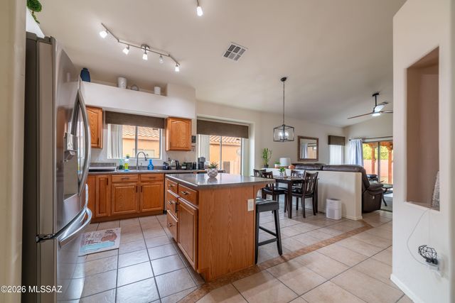 5615 W Cortaro Crossing Drive, Tucson, AZ 85742