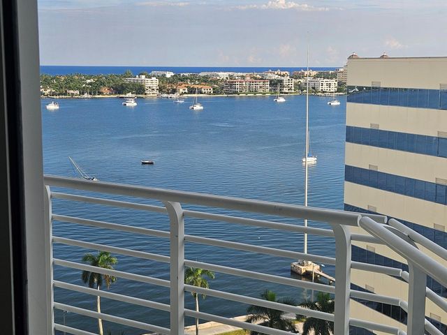 1551 N Flagler Drive 1514, West Palm Beach, FL 33401