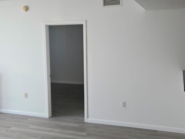 1551 N Flagler Drive 1514, West Palm Beach, FL 33401