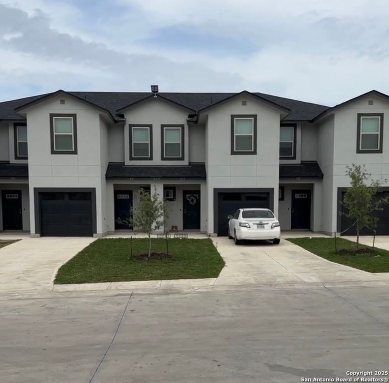 8415 Via Verona, San Antonio, TX 78227