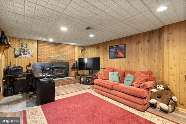 7301 CHROME MINE RD, Gaithersburg, MD 20882