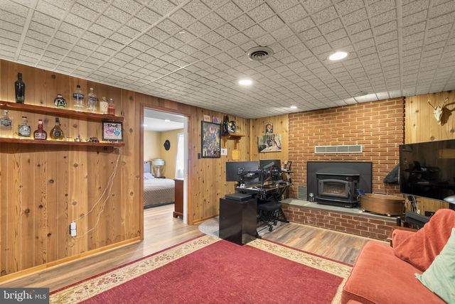 7301 CHROME MINE RD, Gaithersburg, MD 20882