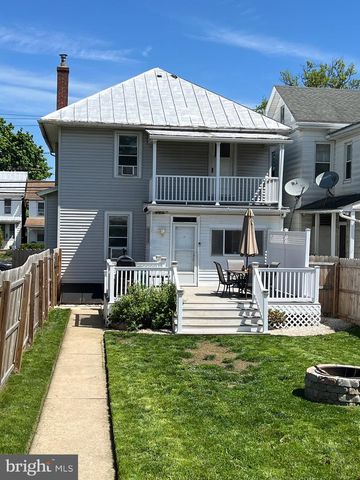 10 E PENN AVE, Robesonia, PA 19551