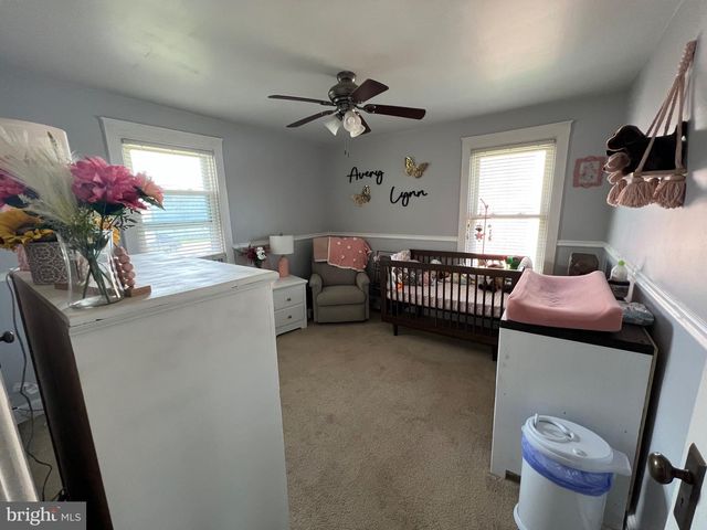 10 E PENN AVE, Robesonia, PA 19551