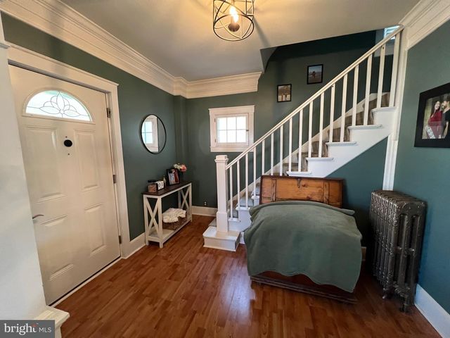 10 E PENN AVE, Robesonia, PA 19551