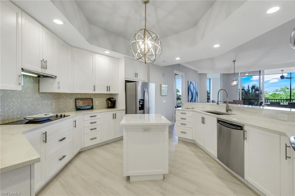 24011 Via Castella DR 2102, BONITA SPRINGS, FL 34134 — photo 2