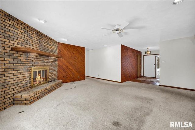 229 WHISPERING OAKS Drive, Metamora, IL 61548