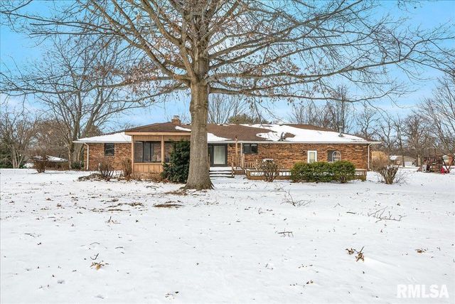 229 WHISPERING OAKS Drive, Metamora, IL 61548