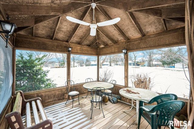 229 WHISPERING OAKS Drive, Metamora, IL 61548