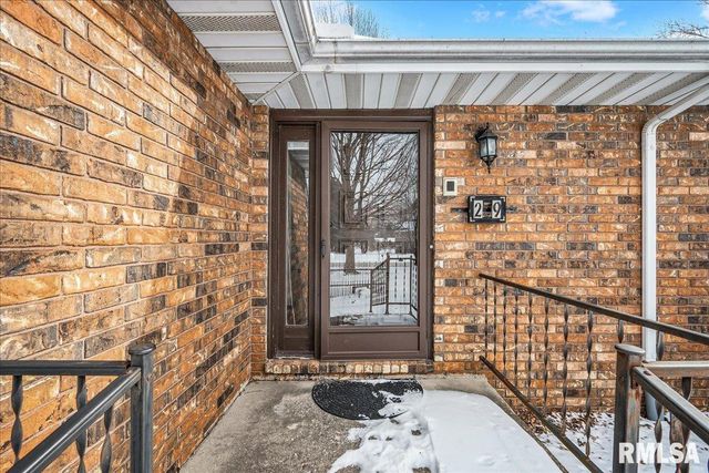 229 WHISPERING OAKS Drive, Metamora, IL 61548