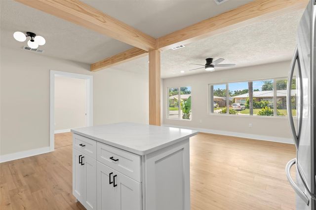 5299 35TH AVENUE N, St Petersburg, FL 33710