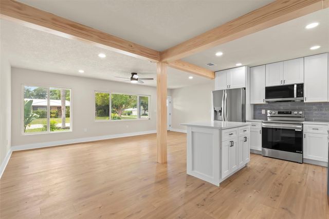 5299 35TH AVENUE N, St Petersburg, FL 33710