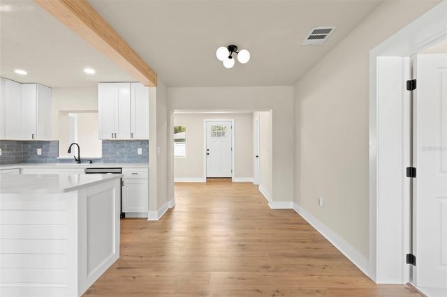 5299 35TH AVENUE N, St Petersburg, FL 33710