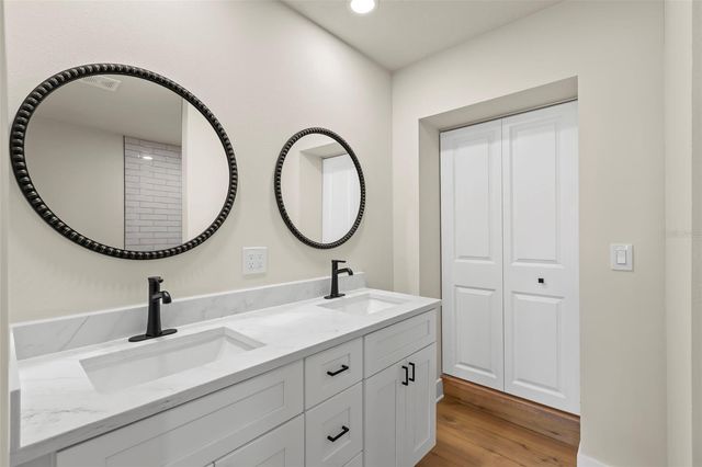 5299 35TH AVENUE N, St Petersburg, FL 33710